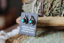 Load image into Gallery viewer, Teardrop Dot Studs