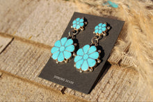 Load image into Gallery viewer, Turquoise Flower Earrings