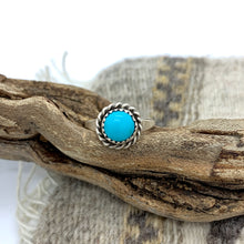Load image into Gallery viewer, Simple Turquoise Ring